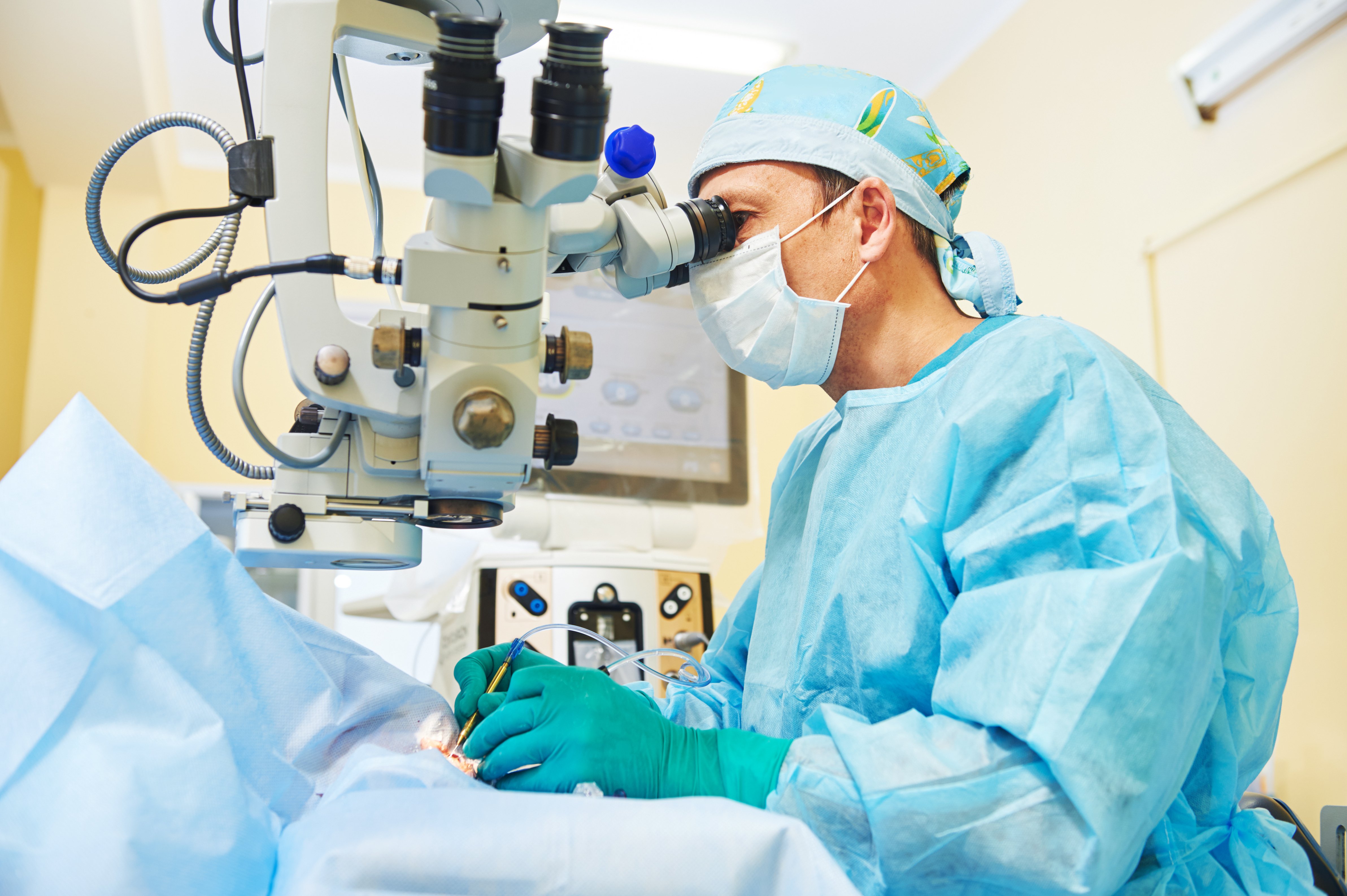 AdobeStock_225141988_Med surg eye