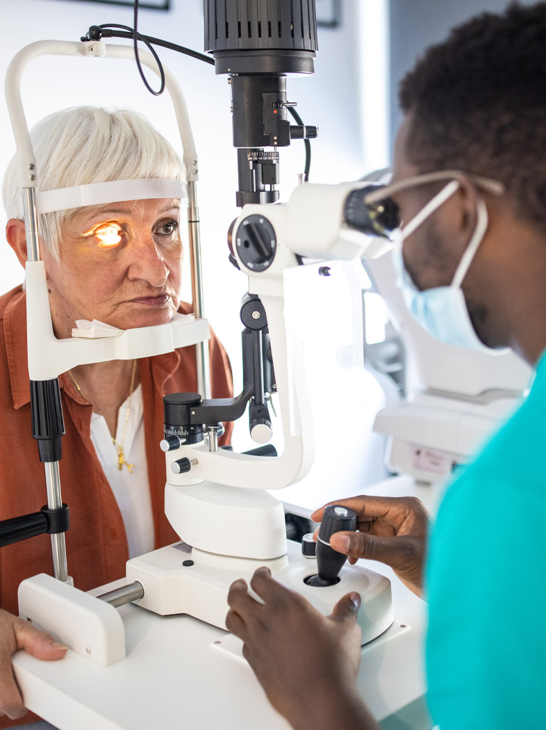 panel_provider_male_examining_female-patient